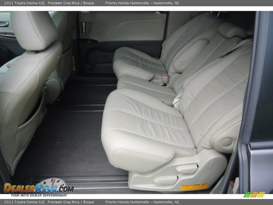 2011 Toyota Sienna XLE Predawn Gray Mica / Bisque Photo #19