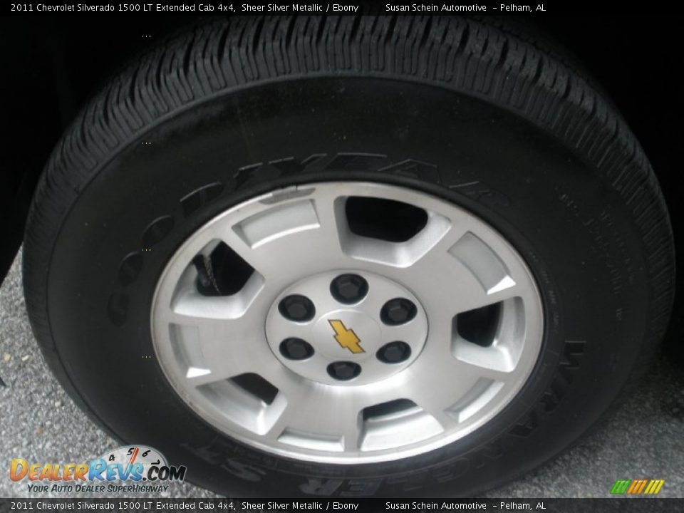 2011 Chevrolet Silverado 1500 LT Extended Cab 4x4 Sheer Silver Metallic / Ebony Photo #17