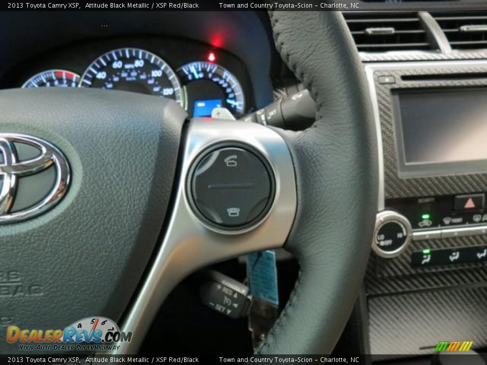 Controls of 2013 Toyota Camry XSP Photo #18