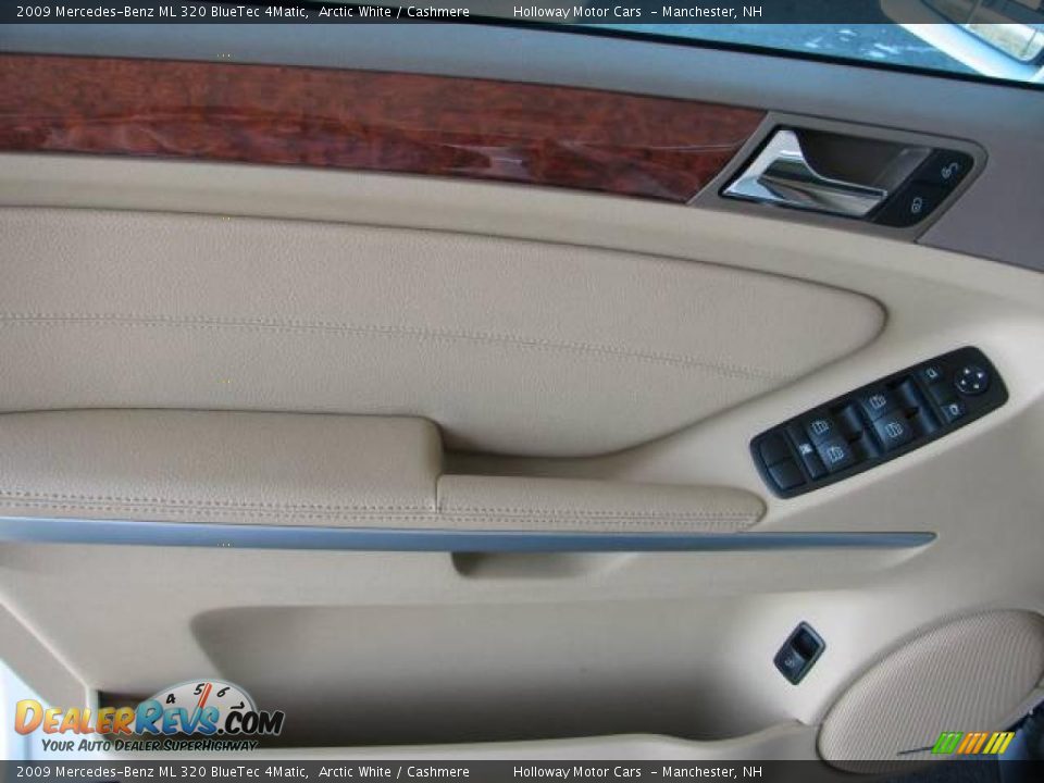 2009 Mercedes-Benz ML 320 BlueTec 4Matic Arctic White / Cashmere Photo #8