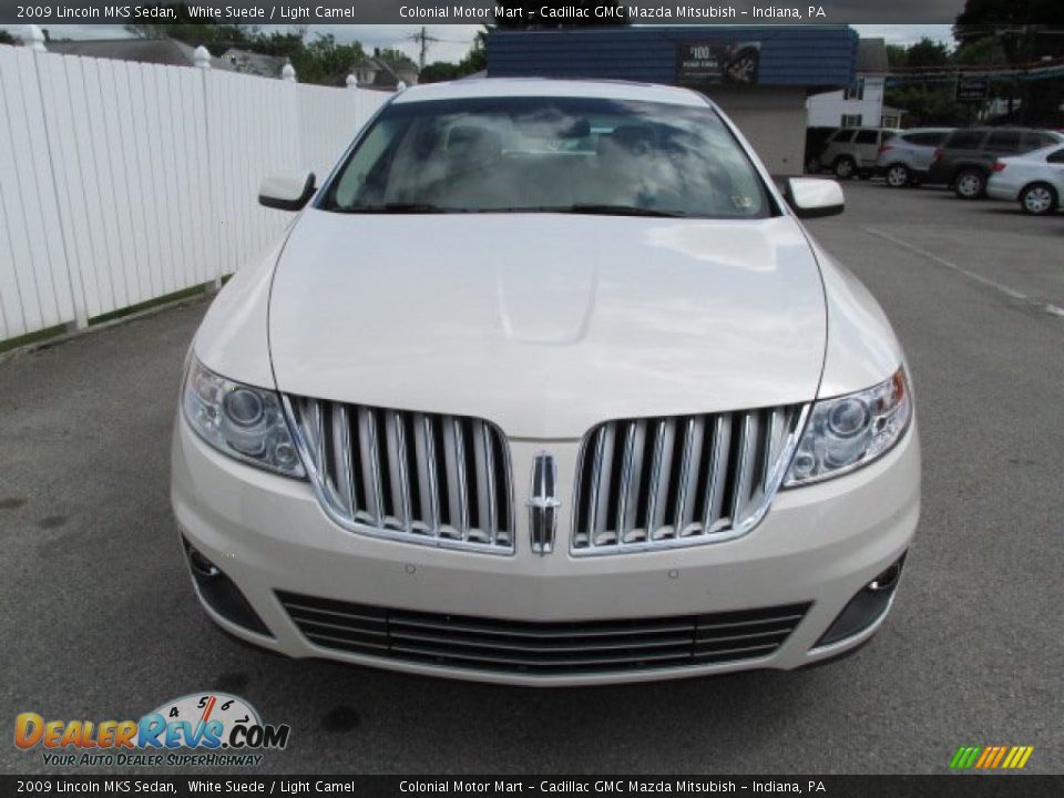 2009 Lincoln MKS Sedan White Suede / Light Camel Photo #4