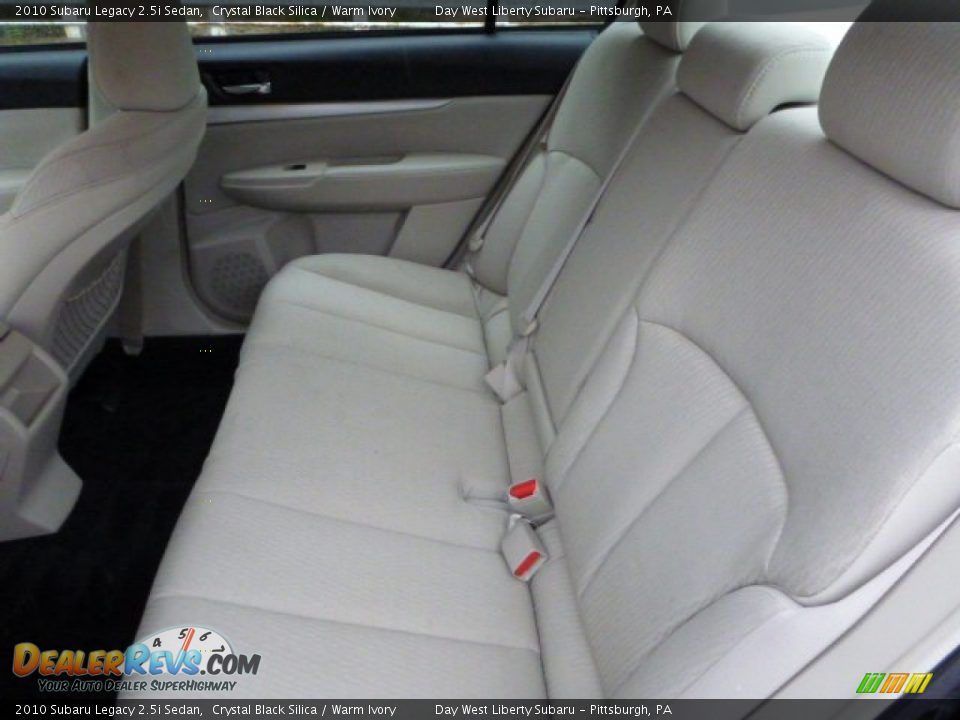 2010 Subaru Legacy 2.5i Sedan Crystal Black Silica / Warm Ivory Photo #11