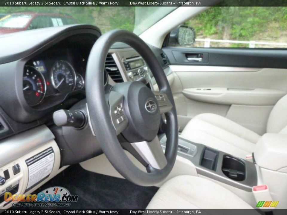 2010 Subaru Legacy 2.5i Sedan Crystal Black Silica / Warm Ivory Photo #15