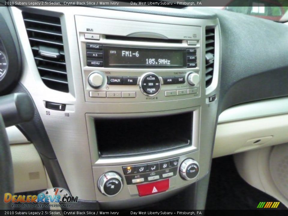 2010 Subaru Legacy 2.5i Sedan Crystal Black Silica / Warm Ivory Photo #19
