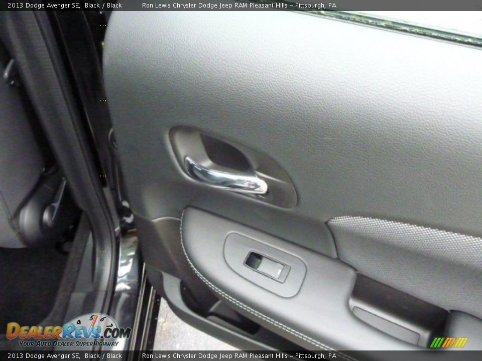 2013 Dodge Avenger SE Black / Black Photo #5