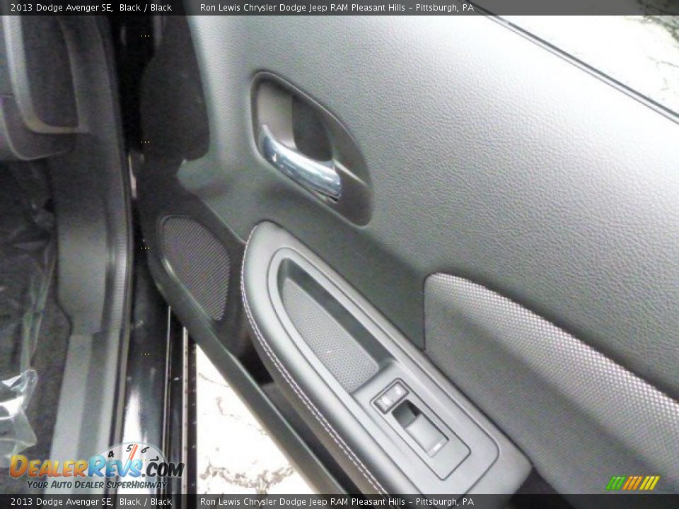 2013 Dodge Avenger SE Black / Black Photo #7