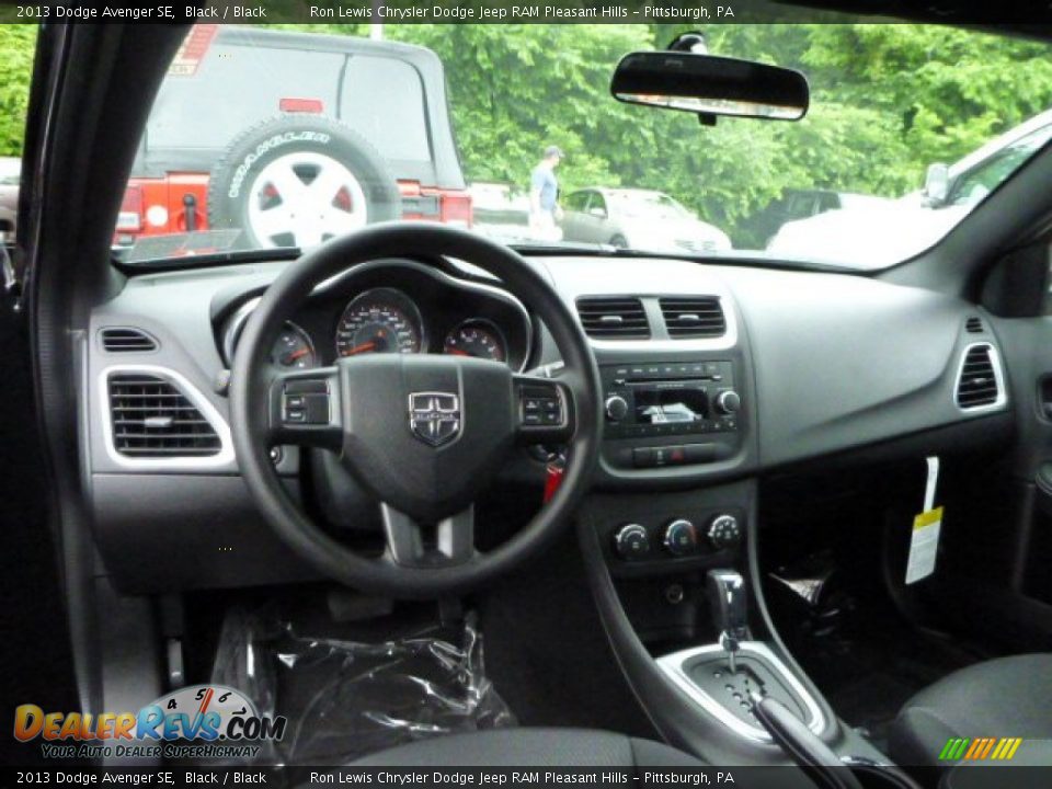 2013 Dodge Avenger SE Black / Black Photo #12