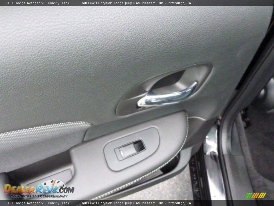 2013 Dodge Avenger SE Black / Black Photo #13