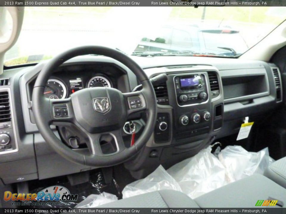 2013 Ram 1500 Express Quad Cab 4x4 True Blue Pearl / Black/Diesel Gray Photo #15