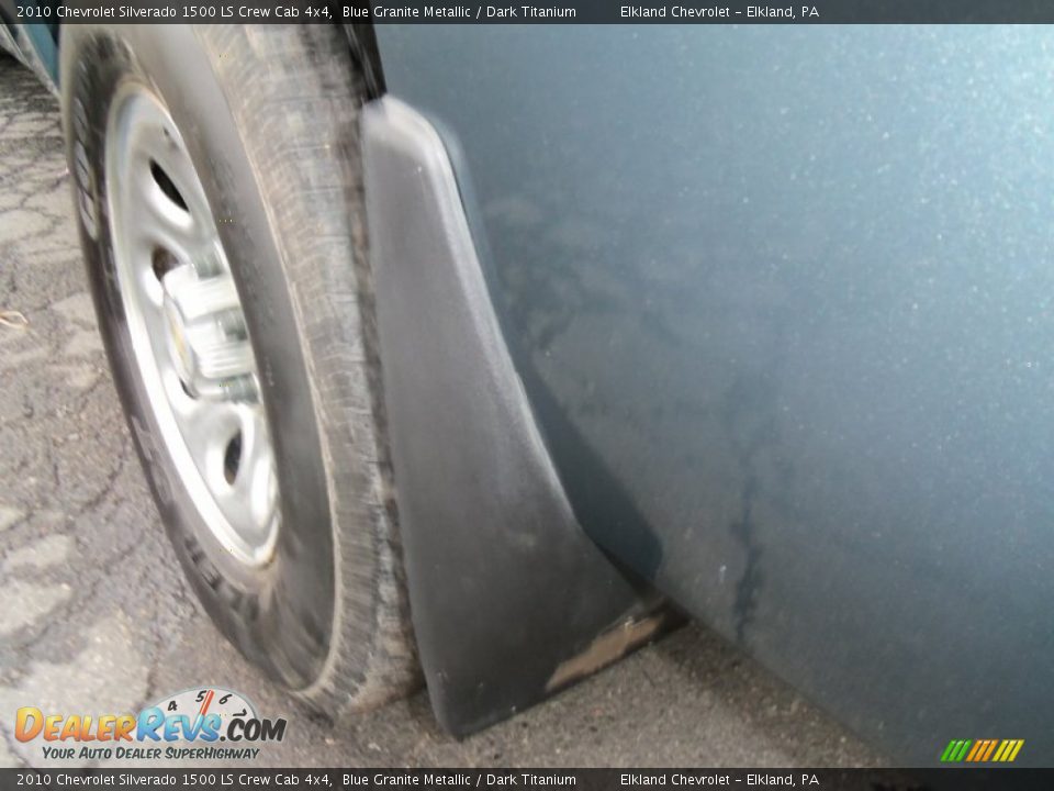 2010 Chevrolet Silverado 1500 LS Crew Cab 4x4 Blue Granite Metallic / Dark Titanium Photo #12