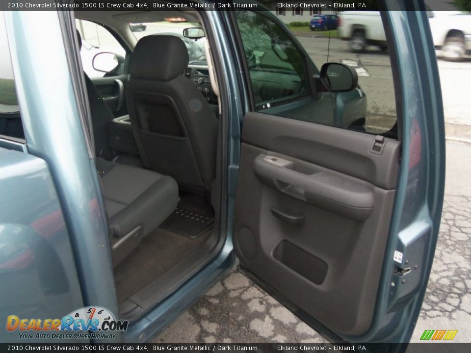 2010 Chevrolet Silverado 1500 LS Crew Cab 4x4 Blue Granite Metallic / Dark Titanium Photo #17