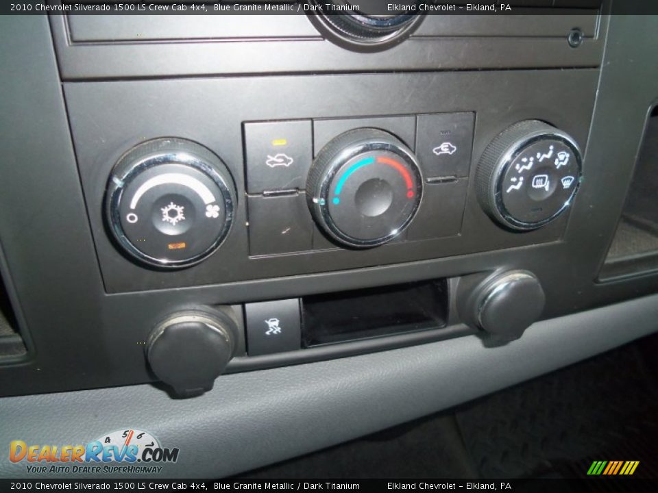 2010 Chevrolet Silverado 1500 LS Crew Cab 4x4 Blue Granite Metallic / Dark Titanium Photo #30