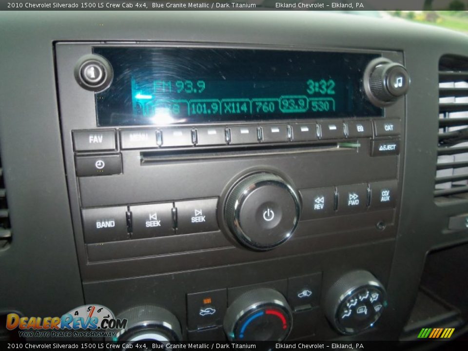 2010 Chevrolet Silverado 1500 LS Crew Cab 4x4 Blue Granite Metallic / Dark Titanium Photo #31