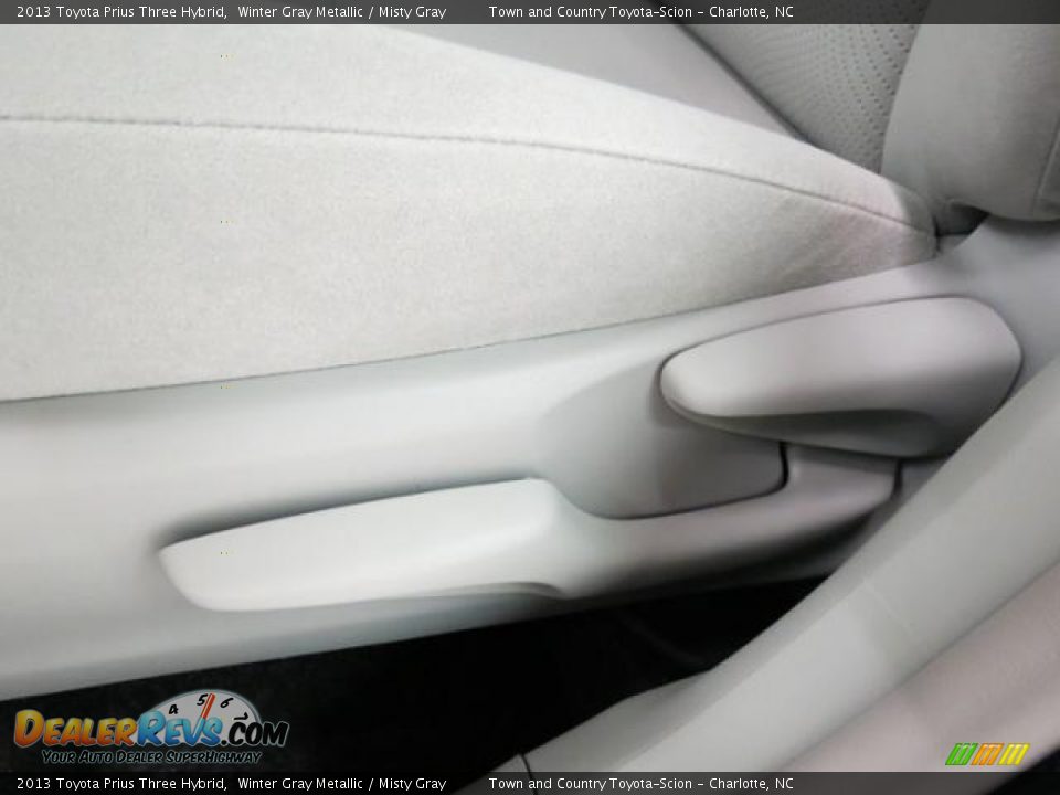 2013 Toyota Prius Three Hybrid Winter Gray Metallic / Misty Gray Photo #11