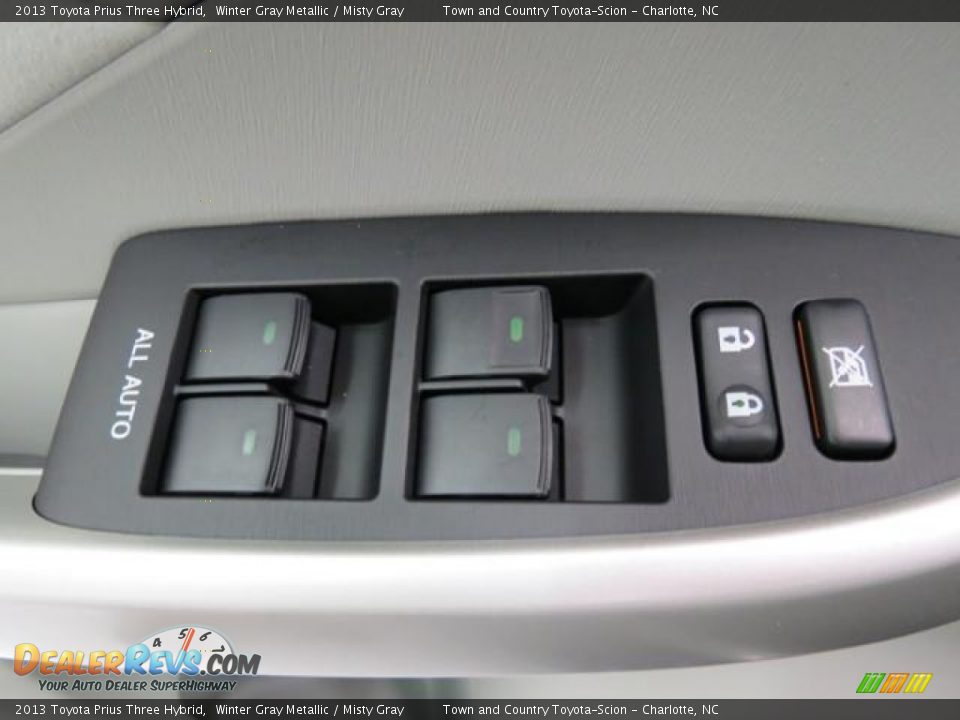 2013 Toyota Prius Three Hybrid Winter Gray Metallic / Misty Gray Photo #12