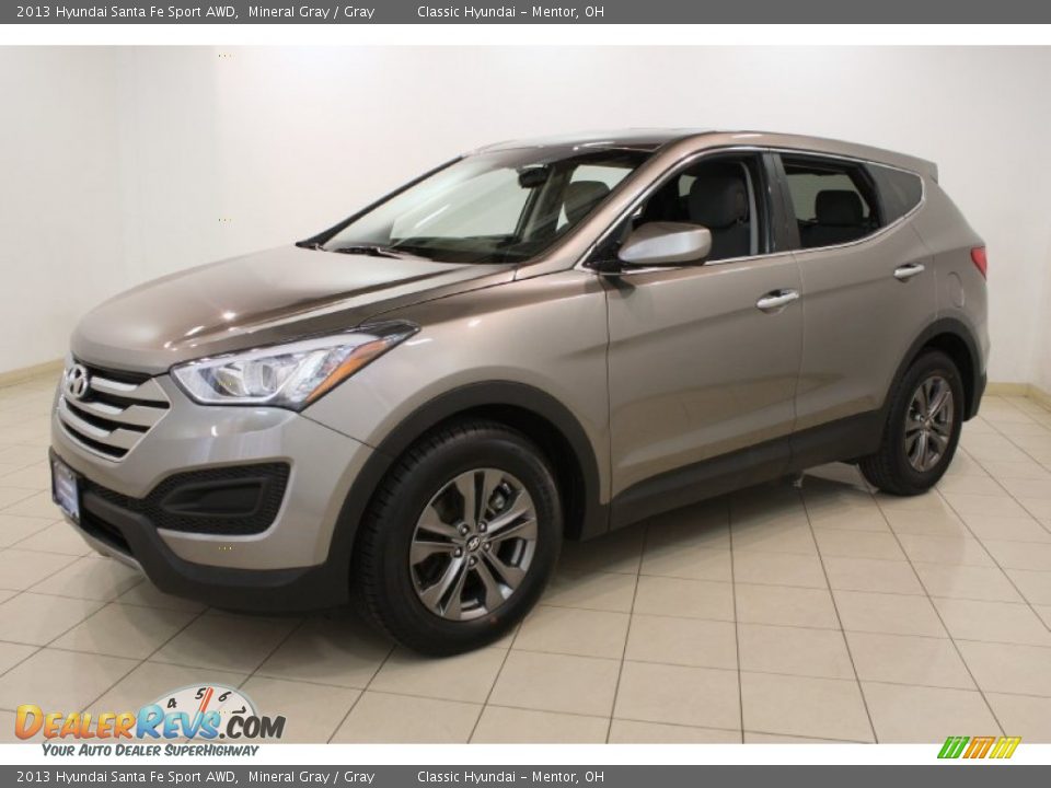 Front 3/4 View of 2013 Hyundai Santa Fe Sport AWD Photo #3
