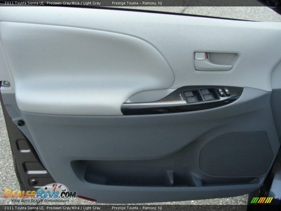 2011 Toyota Sienna LE Predawn Gray Mica / Light Gray Photo #6