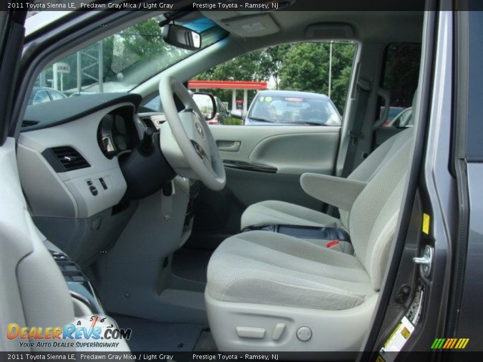 2011 Toyota Sienna LE Predawn Gray Mica / Light Gray Photo #7