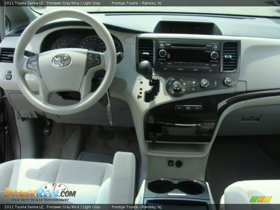 2011 Toyota Sienna LE Predawn Gray Mica / Light Gray Photo #9