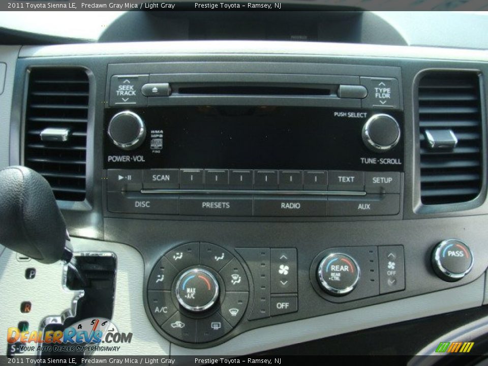 2011 Toyota Sienna LE Predawn Gray Mica / Light Gray Photo #11