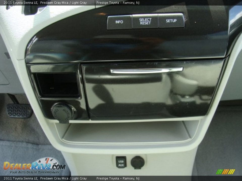 2011 Toyota Sienna LE Predawn Gray Mica / Light Gray Photo #12