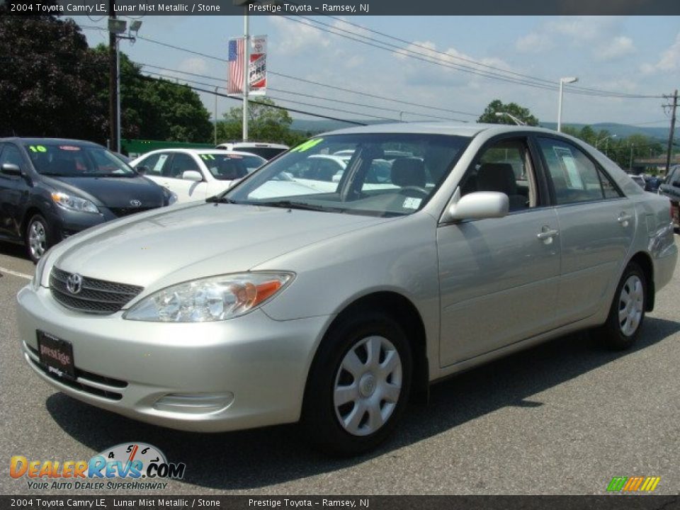 2004 Toyota Camry LE Lunar Mist Metallic / Stone Photo #3