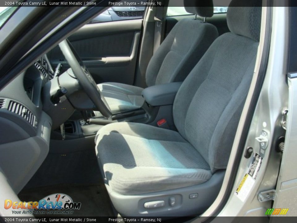 2004 Toyota Camry LE Lunar Mist Metallic / Stone Photo #8