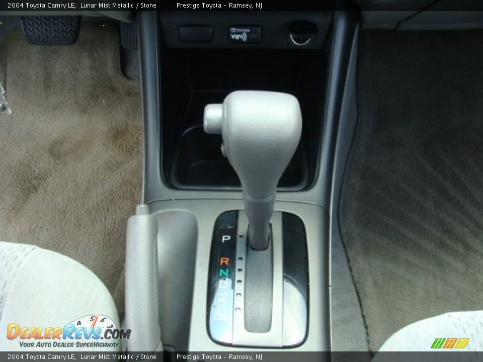 2004 Toyota Camry LE Lunar Mist Metallic / Stone Photo #12