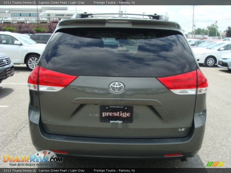 2011 Toyota Sienna LE Cypress Green Pearl / Light Gray Photo #5