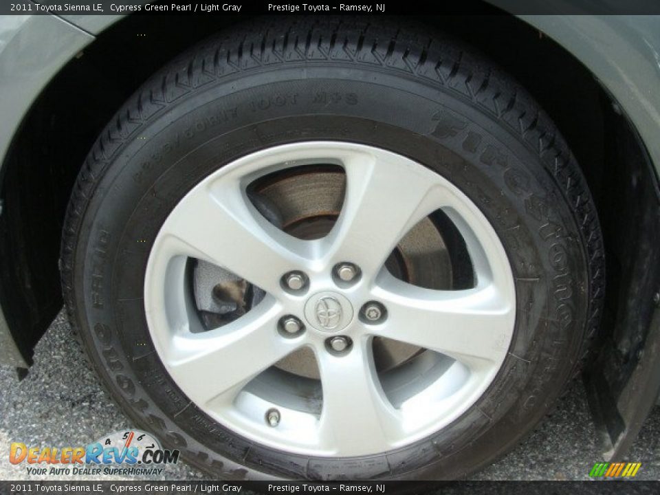 2011 Toyota Sienna LE Cypress Green Pearl / Light Gray Photo #14