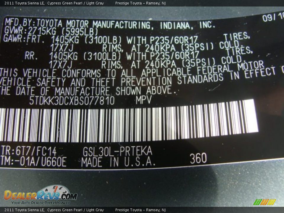 2011 Toyota Sienna LE Cypress Green Pearl / Light Gray Photo #15