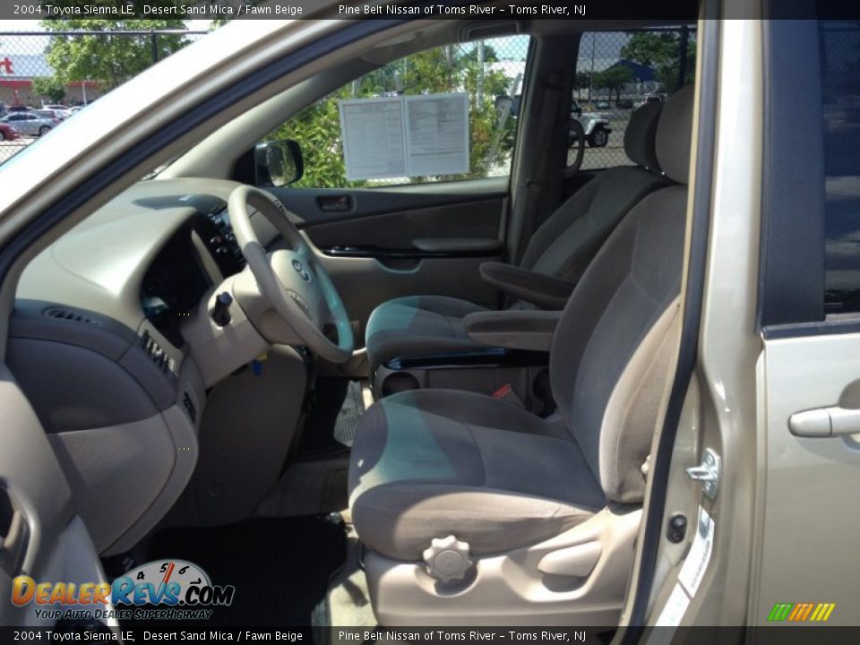 2004 Toyota Sienna LE Desert Sand Mica / Fawn Beige Photo #10