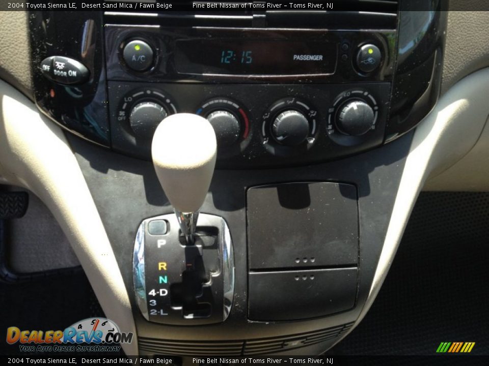 2004 Toyota Sienna LE Desert Sand Mica / Fawn Beige Photo #12