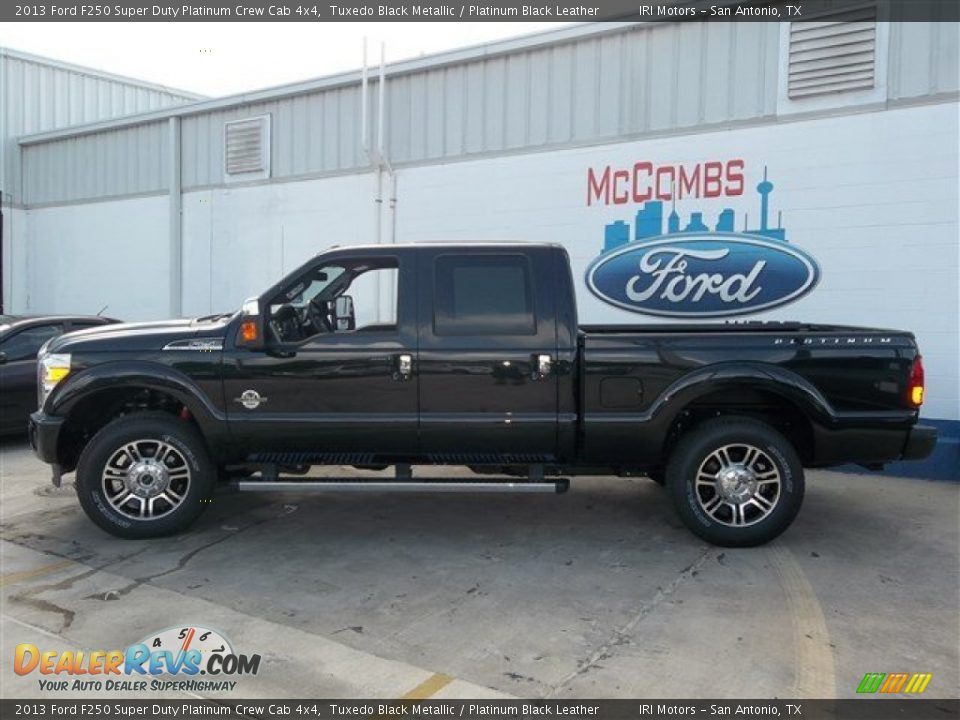2013 Ford F250 Super Duty Platinum Crew Cab 4x4 Tuxedo Black Metallic / Platinum Black Leather Photo #3