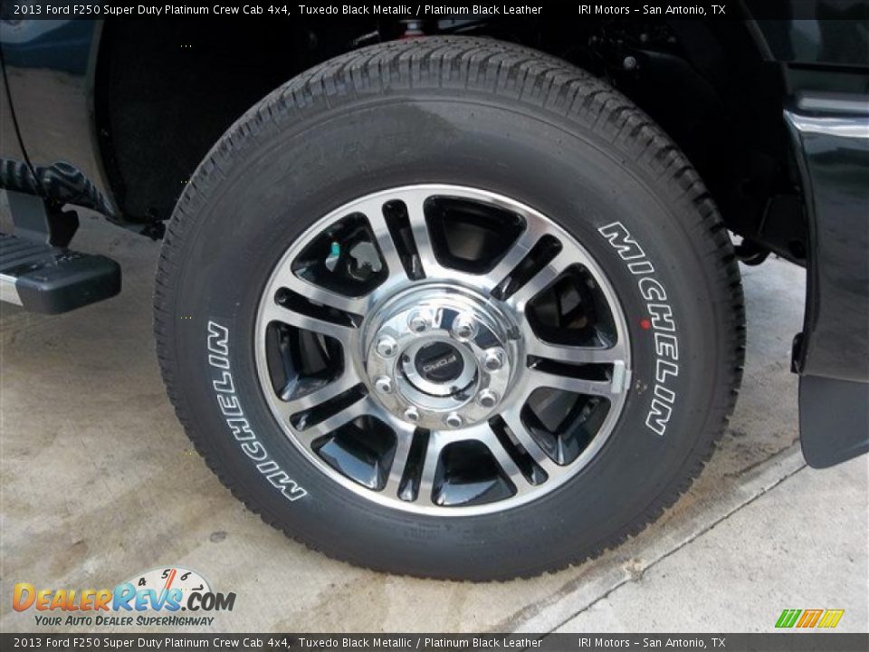 2013 Ford F250 Super Duty Platinum Crew Cab 4x4 Tuxedo Black Metallic / Platinum Black Leather Photo #8