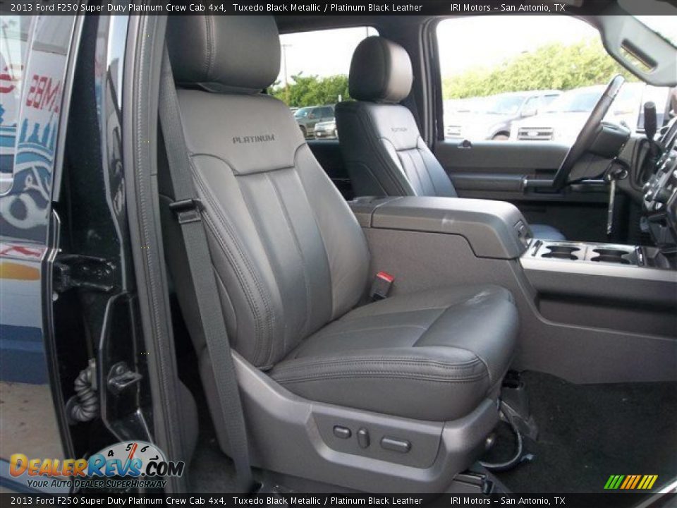 2013 Ford F250 Super Duty Platinum Crew Cab 4x4 Tuxedo Black Metallic / Platinum Black Leather Photo #11