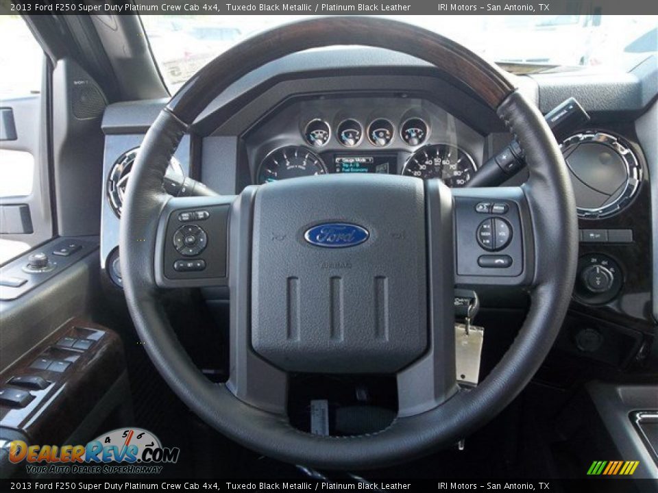 2013 Ford F250 Super Duty Platinum Crew Cab 4x4 Tuxedo Black Metallic / Platinum Black Leather Photo #17