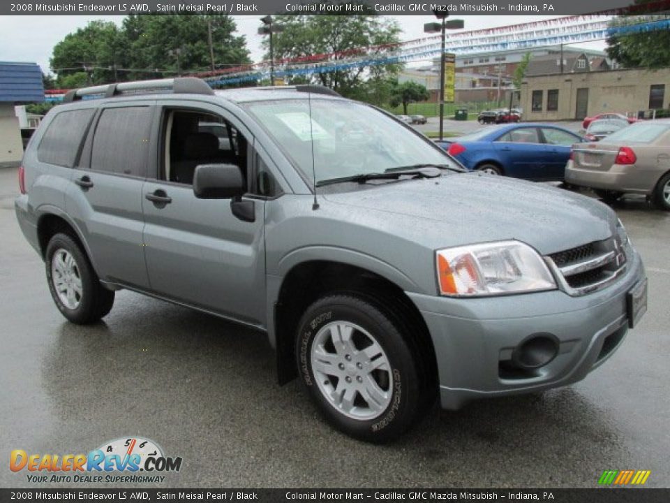 Front 3/4 View of 2008 Mitsubishi Endeavor LS AWD Photo #5