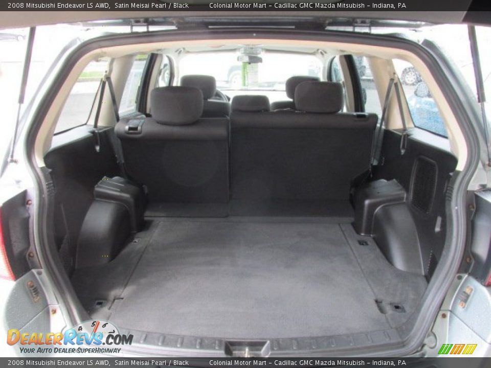 2008 Mitsubishi Endeavor LS AWD Trunk Photo #16