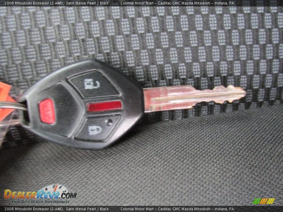 2008 Mitsubishi Endeavor LS AWD Satin Meisai Pearl / Black Photo #18