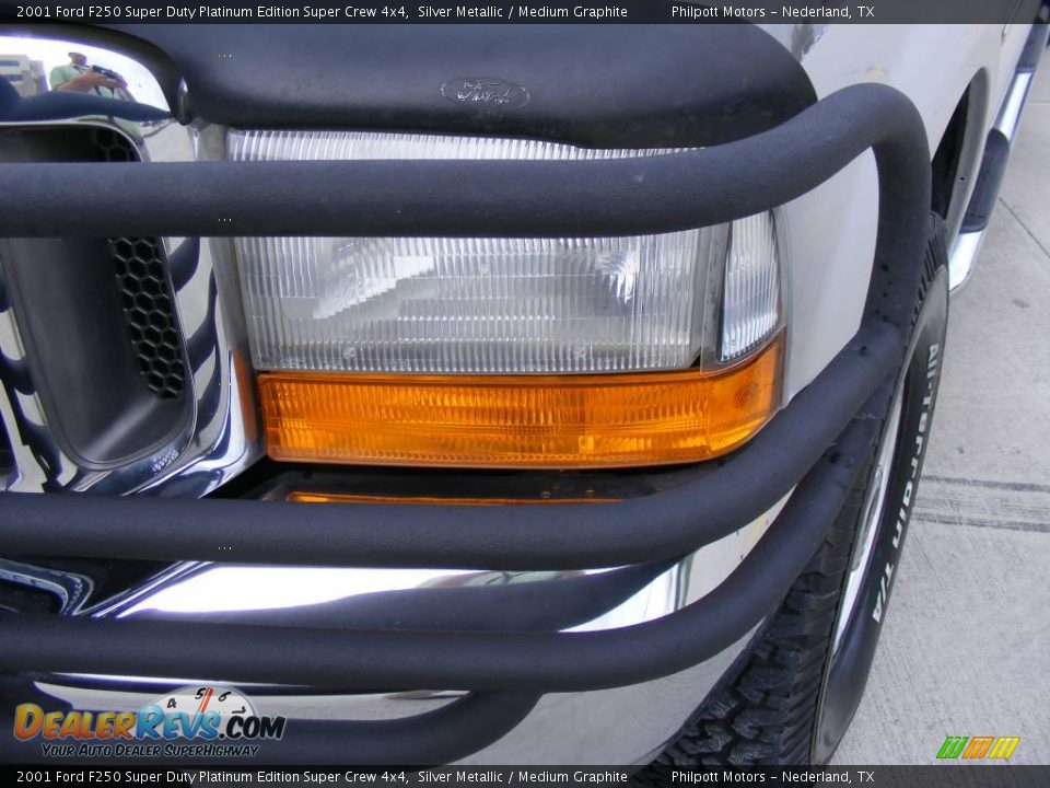 2001 Ford F250 Super Duty Platinum Edition Super Crew 4x4 Silver Metallic / Medium Graphite Photo #9