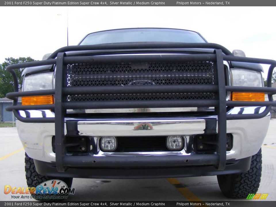 2001 Ford F250 Super Duty Platinum Edition Super Crew 4x4 Silver Metallic / Medium Graphite Photo #12