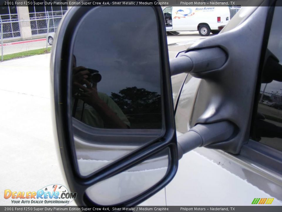 2001 Ford F250 Super Duty Platinum Edition Super Crew 4x4 Silver Metallic / Medium Graphite Photo #16