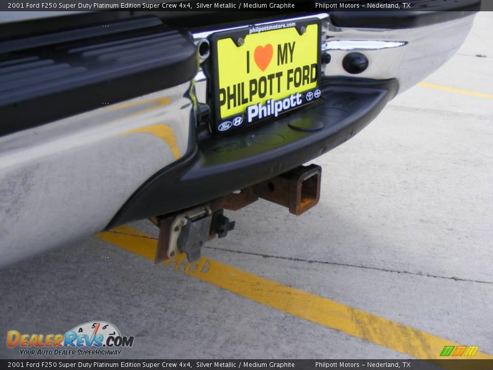 2001 Ford F250 Super Duty Platinum Edition Super Crew 4x4 Silver Metallic / Medium Graphite Photo #19