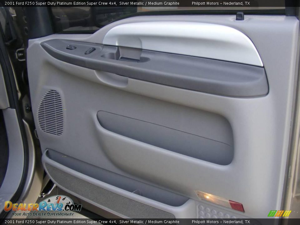 2001 Ford F250 Super Duty Platinum Edition Super Crew 4x4 Silver Metallic / Medium Graphite Photo #24