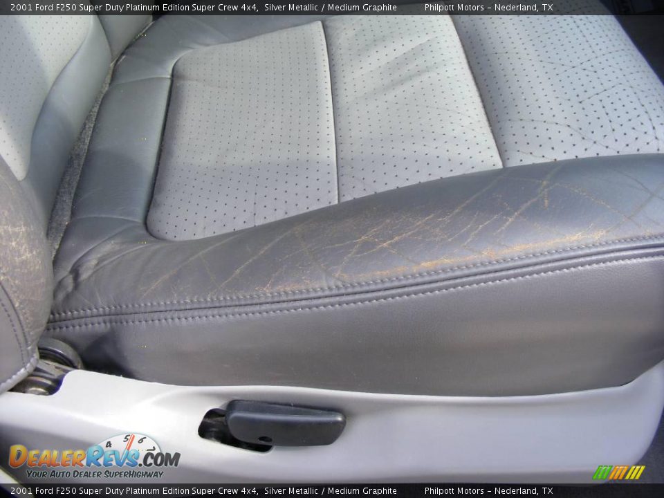 2001 Ford F250 Super Duty Platinum Edition Super Crew 4x4 Silver Metallic / Medium Graphite Photo #28