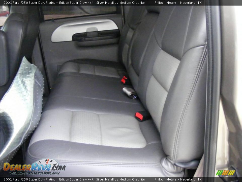 2001 Ford F250 Super Duty Platinum Edition Super Crew 4x4 Silver Metallic / Medium Graphite Photo #33
