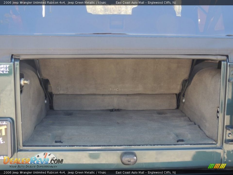 2006 Jeep Wrangler Unlimited Rubicon 4x4 Jeep Green Metallic / Khaki Photo #6