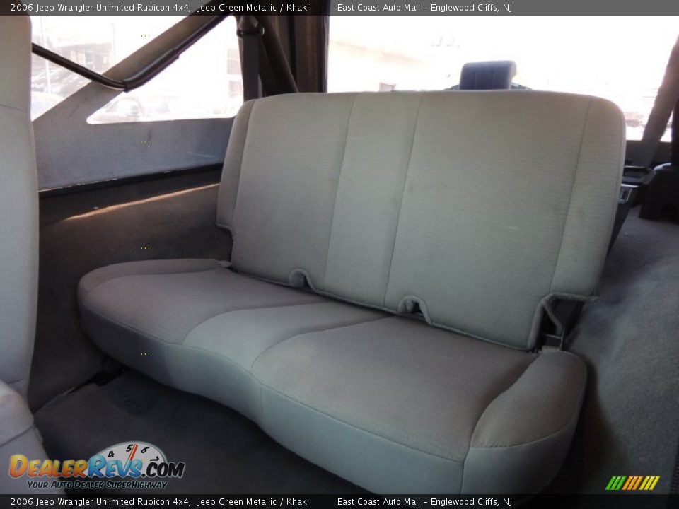 2006 Jeep Wrangler Unlimited Rubicon 4x4 Jeep Green Metallic / Khaki Photo #9