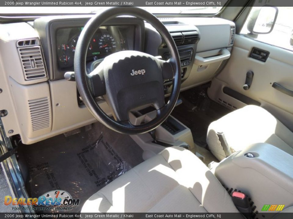 2006 Jeep Wrangler Unlimited Rubicon 4x4 Jeep Green Metallic / Khaki Photo #10